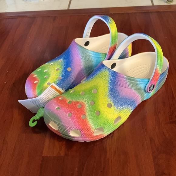 NWT Crocs - Picture 3 of 5